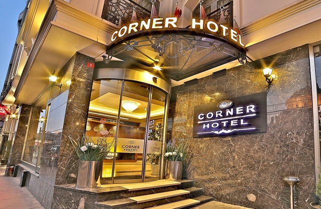 Corner Hotel