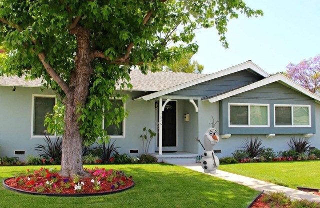 Corner Lot Private House Near Disneyland | Private Hot Tub | Quiet Neighborhood