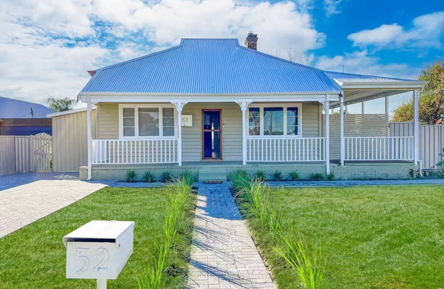 Cosy 1935 Broadway Cottage Airport/CBD/Train/Cafes/Wineries Nearby