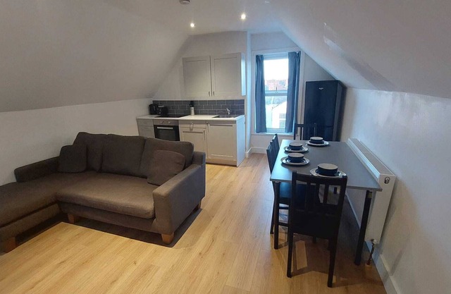 Cosy 3 bedroom flat in portsmouth