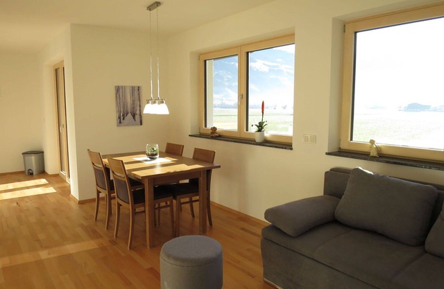 Cosy apartment for 4 people with WIFI, TV and balcony