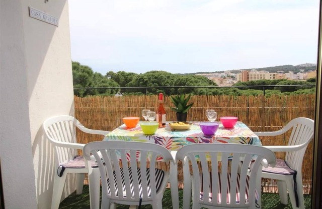 Cosy apartment 250 metres from the beach and shops