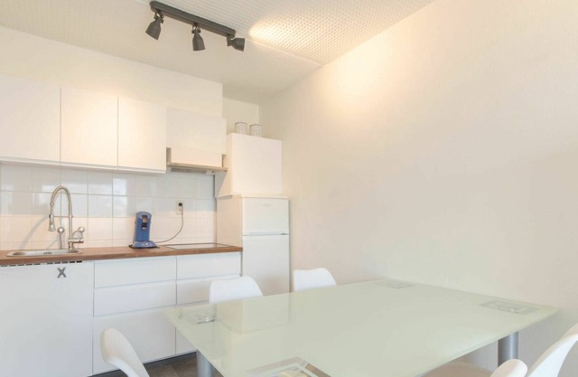 Cosy apartment for 3 people with WIFI, TV, balcony and parking