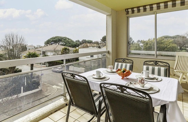Cosy apartment for 4 people with WIFI, TV, balcony and parking