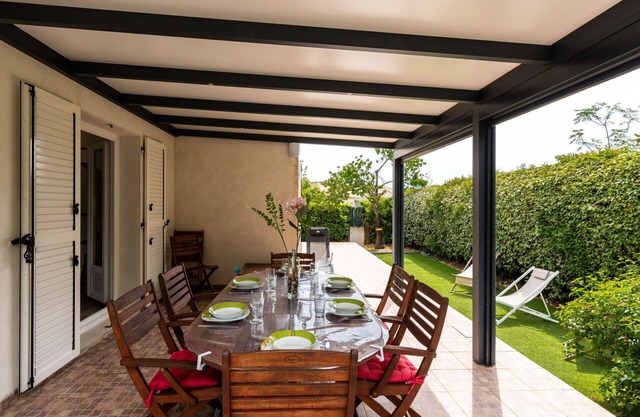Cosy apartment for 6 people with pool, WIFI, TV and terrace