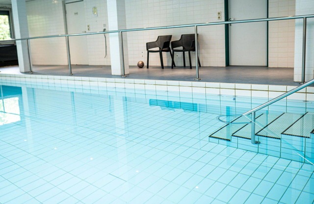 Cosy apartment for 21 people with pool, WIFI, hot tub and terrace