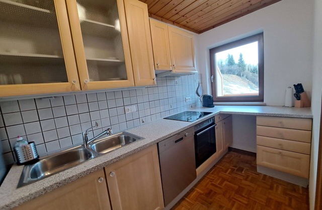 Cosy apartment in villa for 3 guests with WIFI, TV, balcony and parking