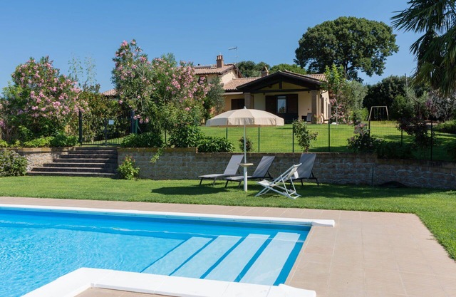 Cosy apartment in villa for 6 guests with WIFI, pool, TV and terrace