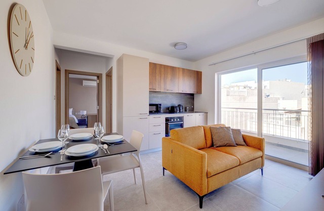 Cosy Apartment in San Gwann w/Valley Views