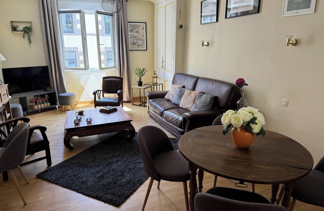 Cosy apartment in the center of Granville, 200 meters from the beach Plat Gousset/piscine