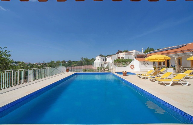 Cosy apartment in villa for 3 guests with WIFI, A/C, pool, TV and terrace
