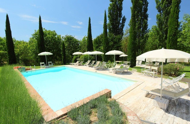 Cosy apartment in villa for 5 guests with pool, WIFI, TV and patio