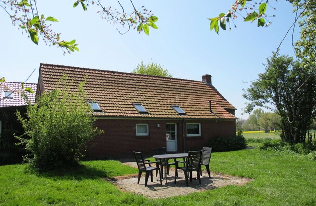 Cosy apartment in villa for 14 guests with WIFI, TV, terrace and pets allowed
