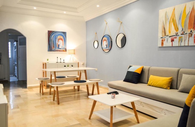 Cosy apartment @ La marsa Corniche-Beach