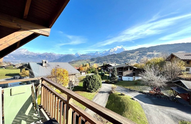 Cosy apartment with Mont-Blanc and slope views