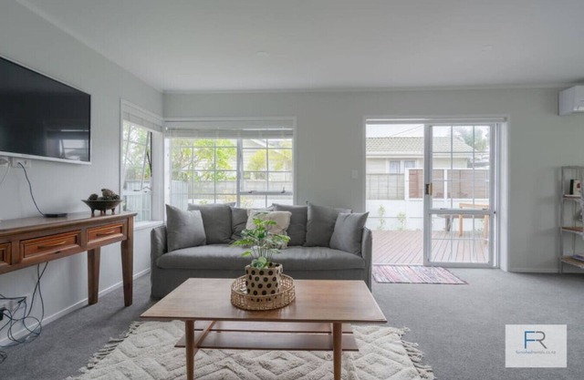 Cosy Bayswater House