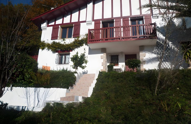 Cosy Cottage in a Quiet Setting – Basque Coast (Ciboure, 64500)