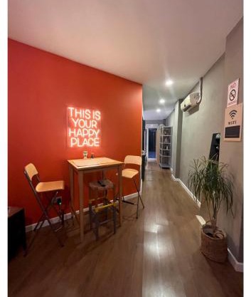 Cosy flat with a garden in central Kadikoy