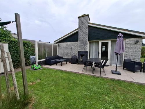 Cosy Petten, Family only
