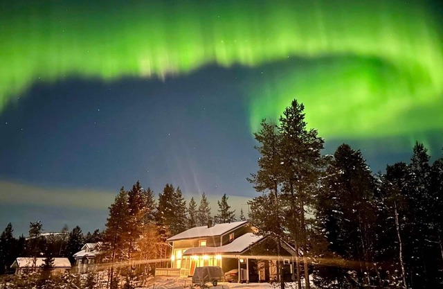 Cosy Ski Retreat in Finnish Lapland: Sauna, Fireplace & Ski Trail Nearby