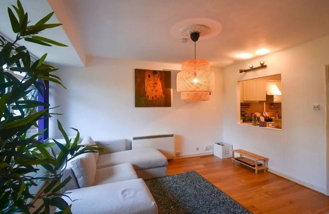 Cosy Studio Apartment near Reading West Station