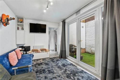 Cosy two bed Flat