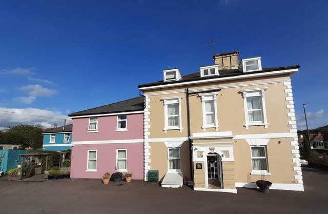Cotswold Aparthotel