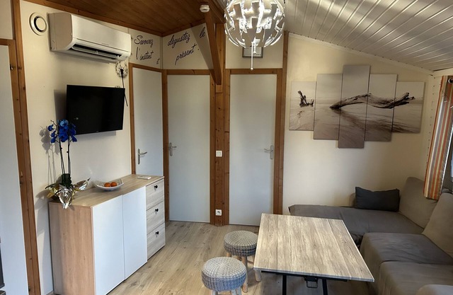 Cottage 2 bedrooms airco, wonderful view on the sea, near Cap d'Agde beaches
