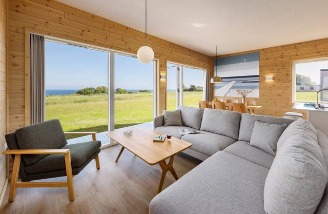 Cottage 4 Bedrooms 8 People VIP
