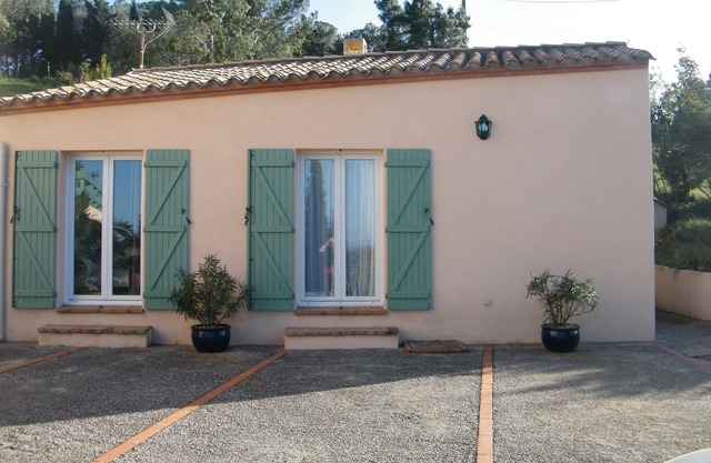 Cottage and Bed & Breakfast into the wild - Montauriol