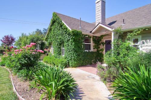 Cottage at Capitol Hill