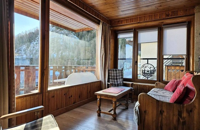 Cottage - Chalet adjoining 9 people, large balcony magnificent view and proximity ski resort