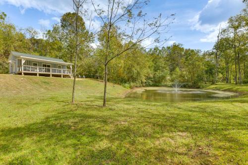 Cottage Close to Caves and Trails in Hocking Hills!