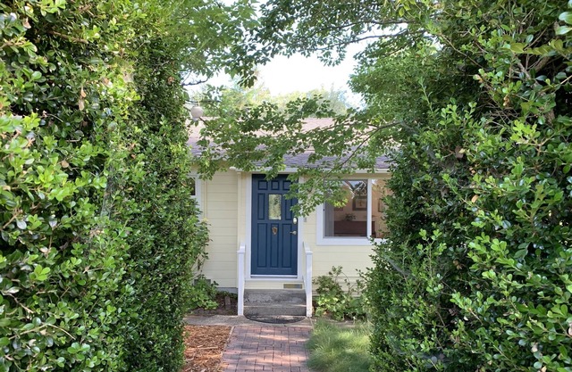 Cottage in Rural Sebastopol, a few minutes Walk to the little Village of Graton