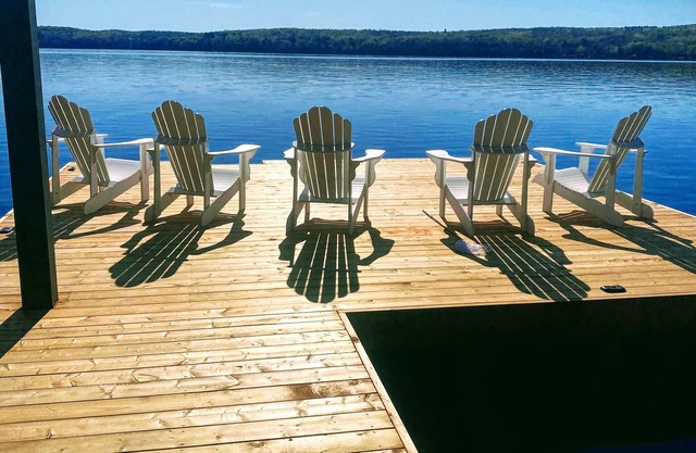 Cottage on Lake of Bays Bigwin Island 3 Bedroom PRIVATE MUSKOKA RETREAT