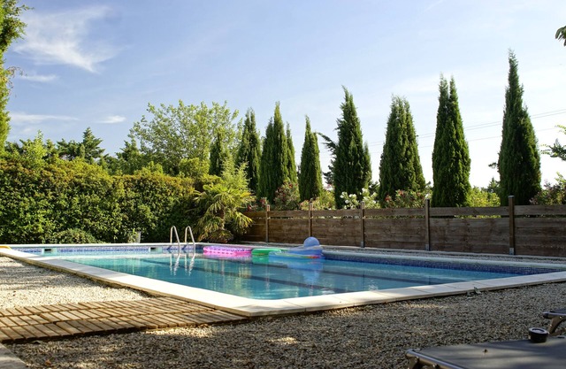 Country cottage with swimming pool