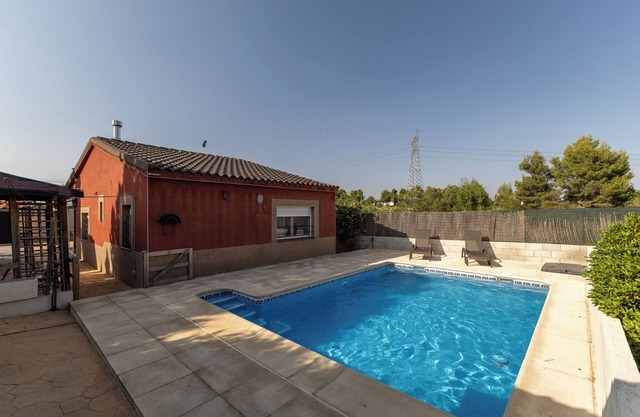Country House 'Casa Fina' with Private Pool, Shared Terrace and Wi-Fi