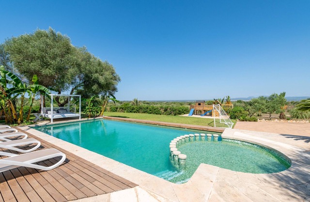 Country House 'Es Figueral' with Mountain View, Wi-Fi and Air Conditioning