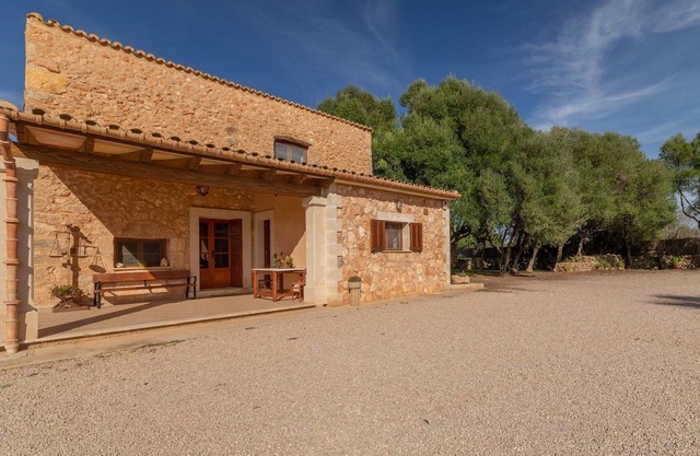 Country House in Algaida with Private Pool