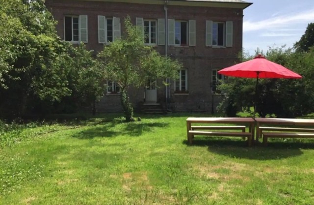 Country House 'Le Clos Du Bas Hameau' with Wi-Fi