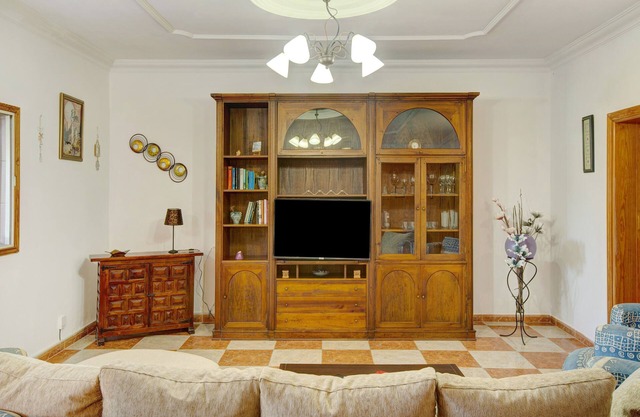 Country House "Mariposa" with Sea View, Terrace & Wi-Fi