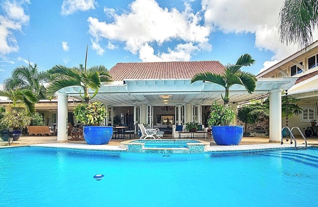 Country House Prestigious Villa located in hills
