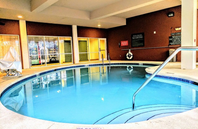 Country Inn & Suites by Radisson, Tallahassee-University Area, FL
