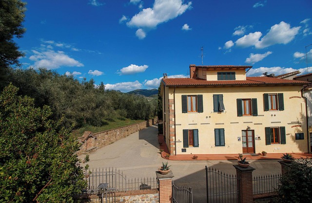 country inns - 6 bedrooms - 6/22 persons