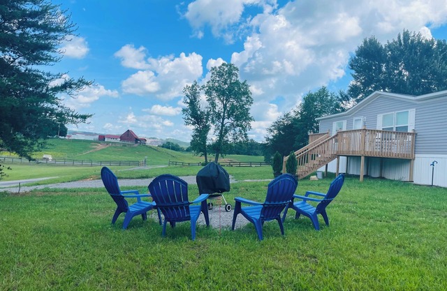 Countryside Retreat, Home in Sparta with AC, WiFi. Enjoy your stay!