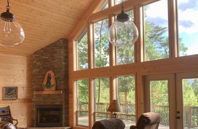 Couples Paradise: Soothing Sunset & Starry Nights Await!