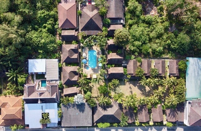 Cousin Resort
