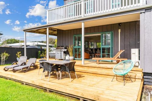 Cove Family Haven - Waipu Holiday Home