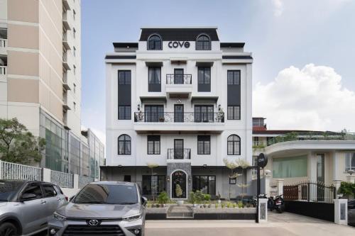 Cove Palacio