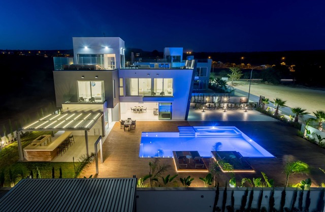 Cove Seaview Villas